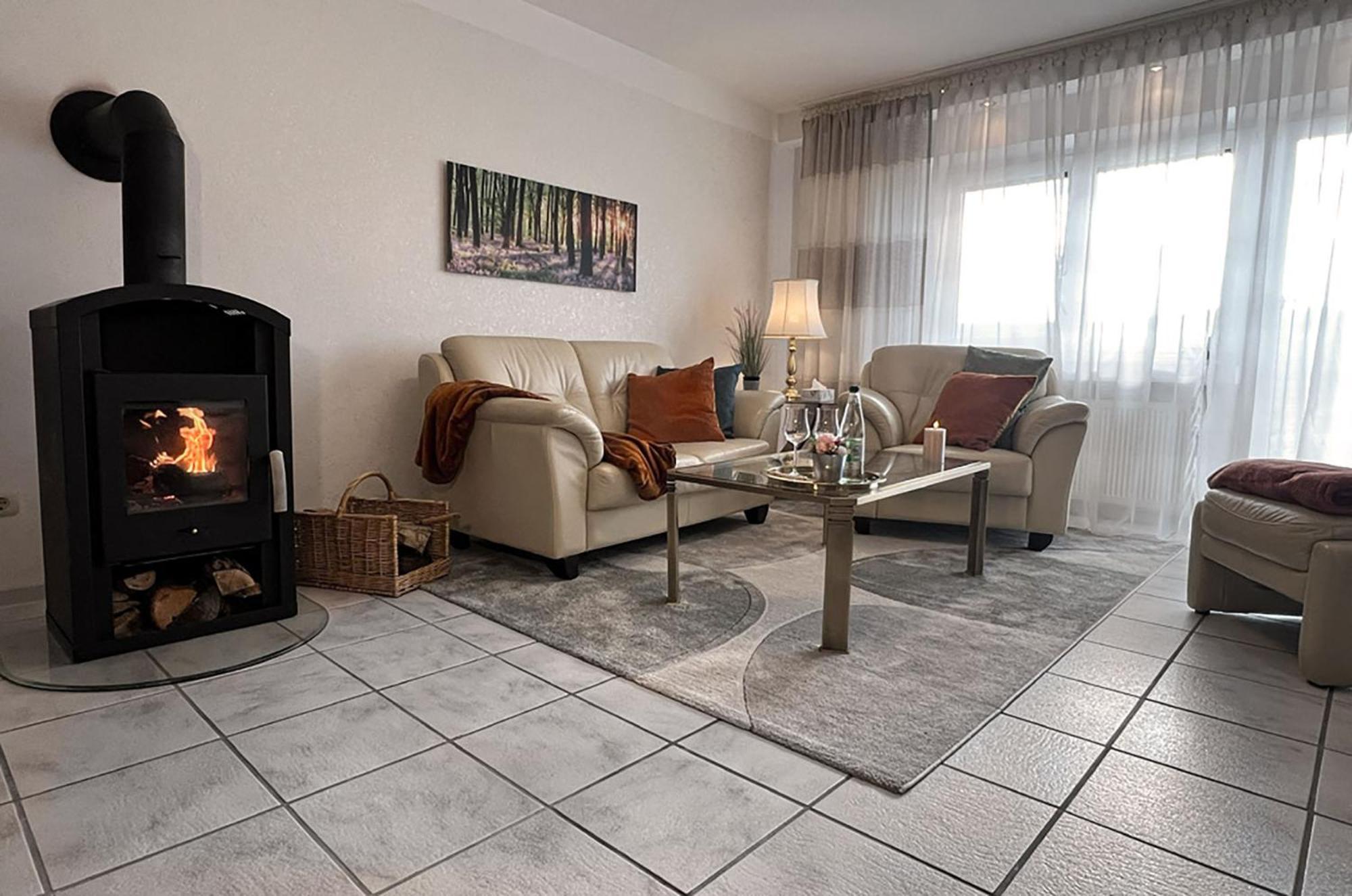 Ferienwohnung Goodtimes Hausen Uber Aar Luaran gambar